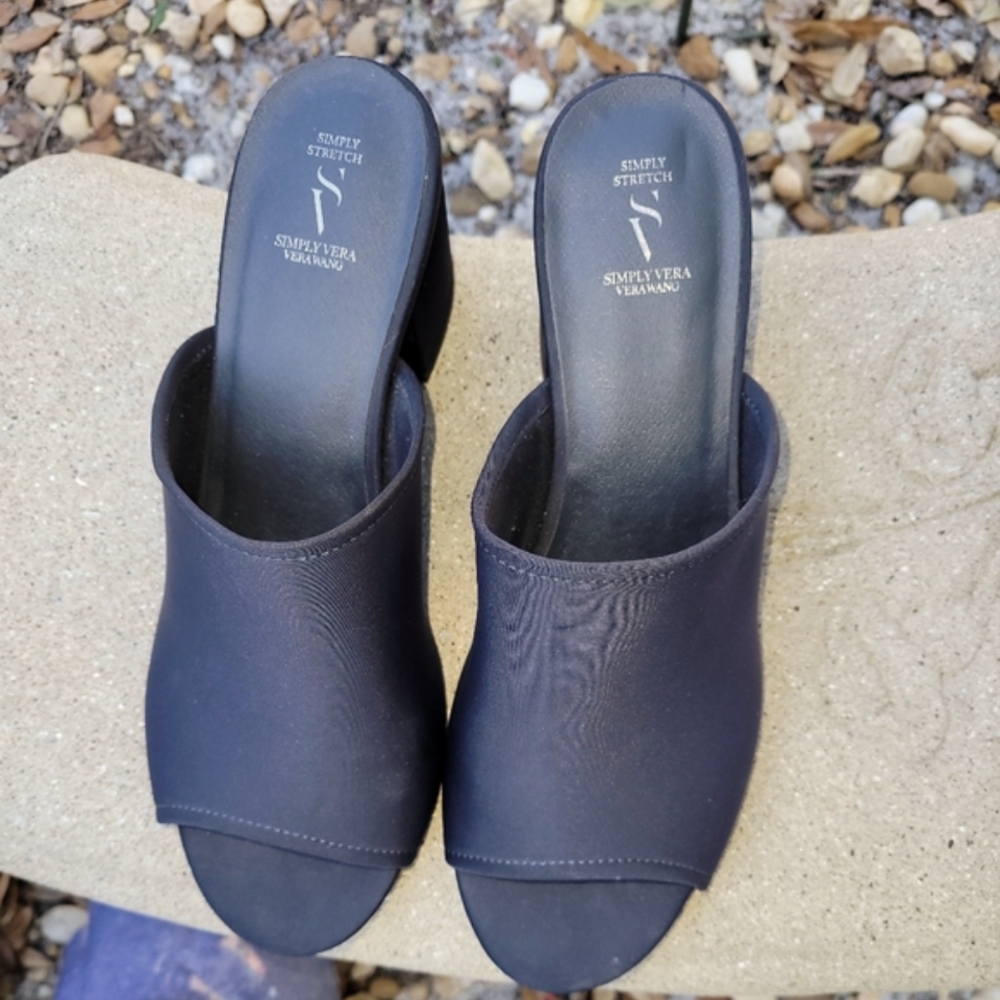Vera Wang Block Heeled Shoes